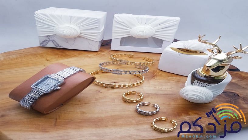 ساعة وأساور