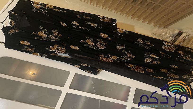 فساتين جديده لم يتم استخدامها للبيع