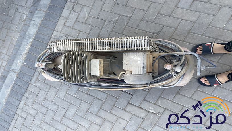كمبروسر ١٠٠ لتر ايطالي