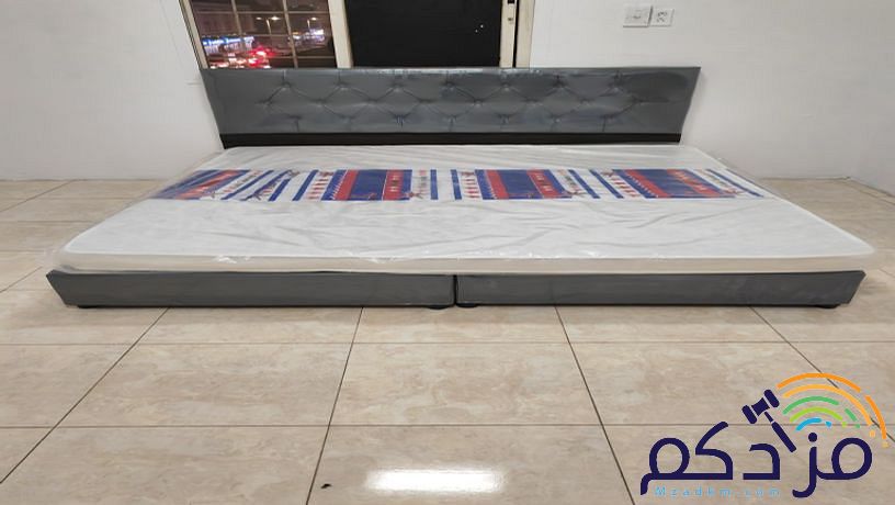 سریر مع بالمرتبة