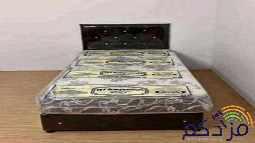 سریر مع بالمرتبة