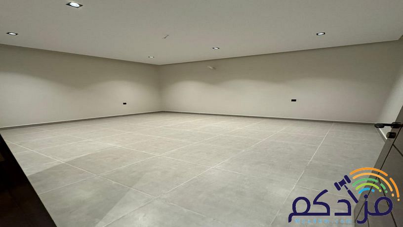 عقار فاخر للبيع