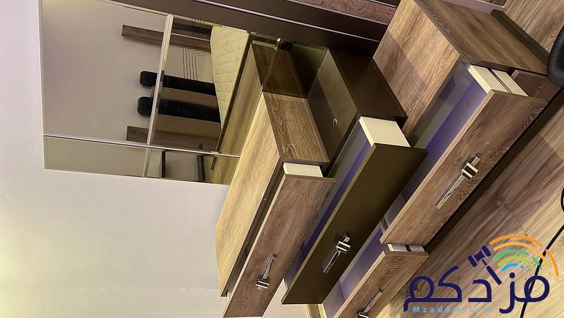 غرفة نوم مع مرتبه طبيه مع ستاره