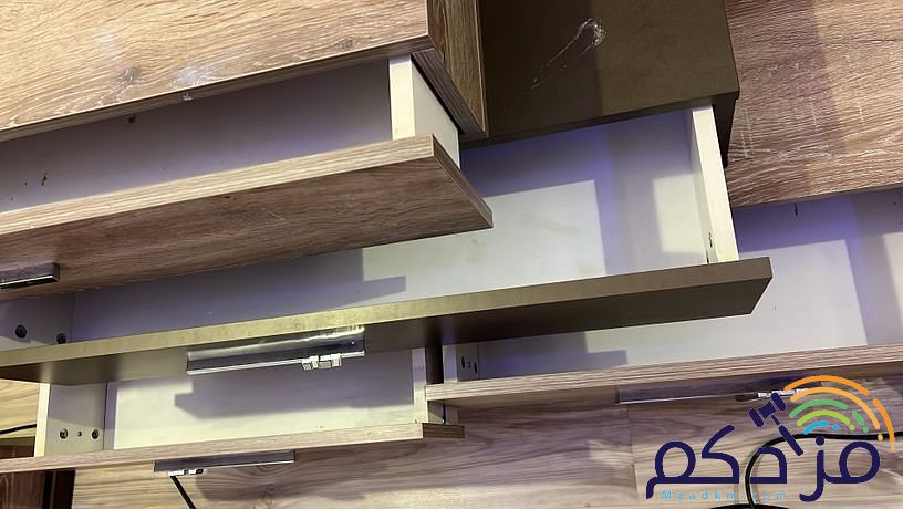 غرفة نوم مع مرتبه طبيه مع ستاره