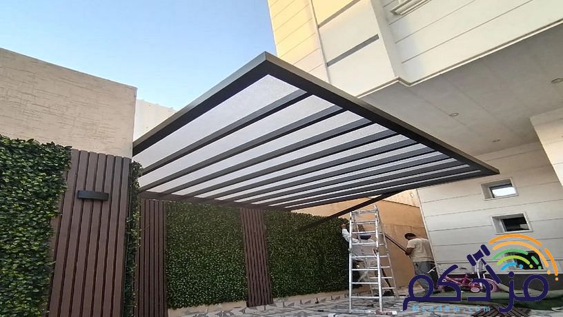 مظلات وسواتر