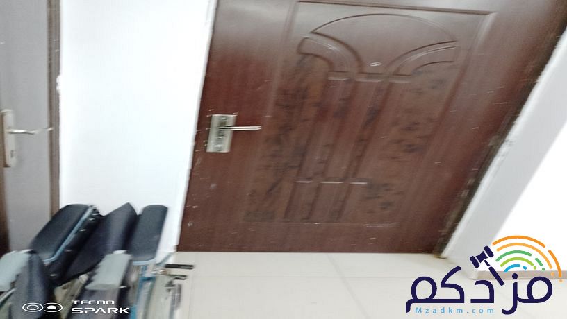 للايجار بمكه شقه مفروشه مع او بدون خروج حج غرفتين وصالتين ودورتين مياه
