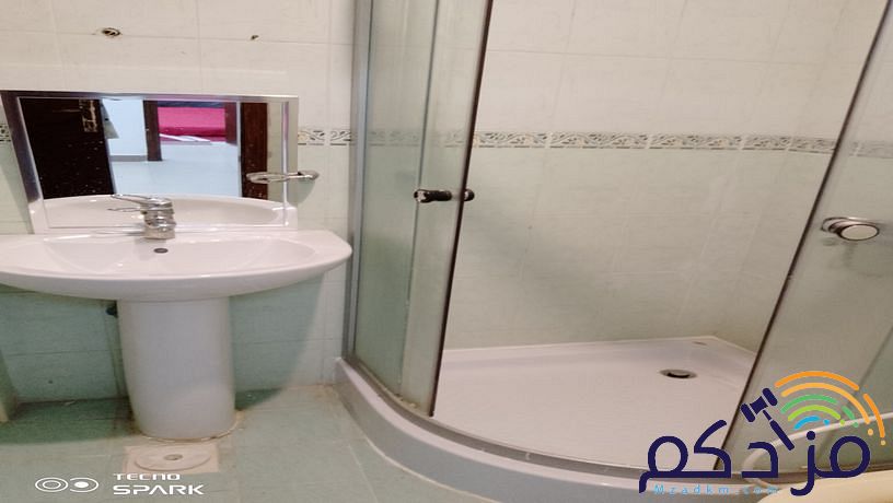 للايجار بمكه شقه مفروشه مع او بدون خروج حج غرفتين وصالتين ودورتين مياه