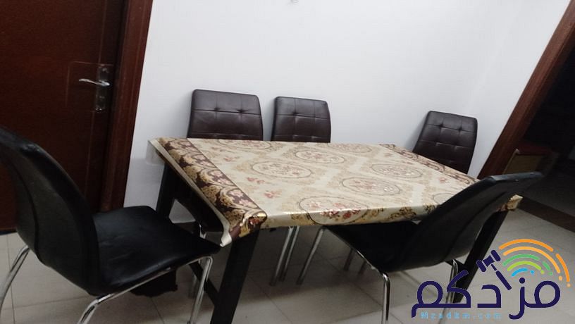 للايجار بمكه شقه مفروشه مع او بدون خروج حج غرفتين وصالتين ودورتين مياه