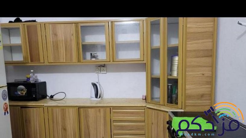 معلم في تركيب المطابخ لمنيوم 2052