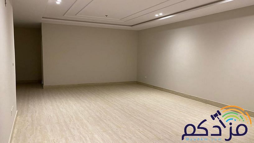 شقة فاخرة للإيجار بمدينة الخبر حى الحمراء 161م